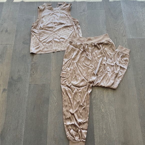 Boston Proper Satin Matching Tank and Cargo Pants - Picture 1 of 8